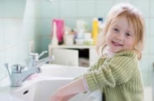Как приучить ребенка мыть руки